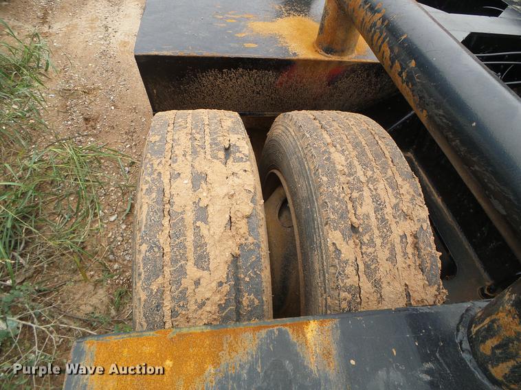 image for item DF2802 1988 Trail King TS80MG-483 low boy equipment trailer