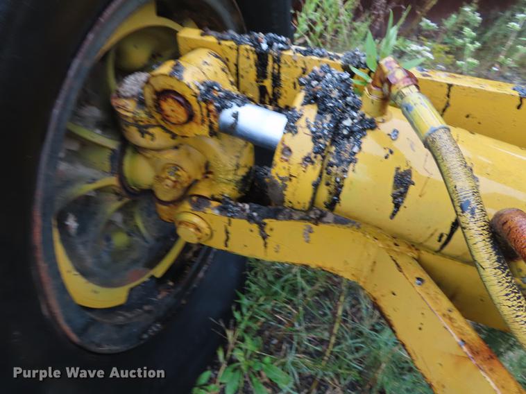 image for item DN9245 1966 Galion 104 Series B rigid frame motor grader