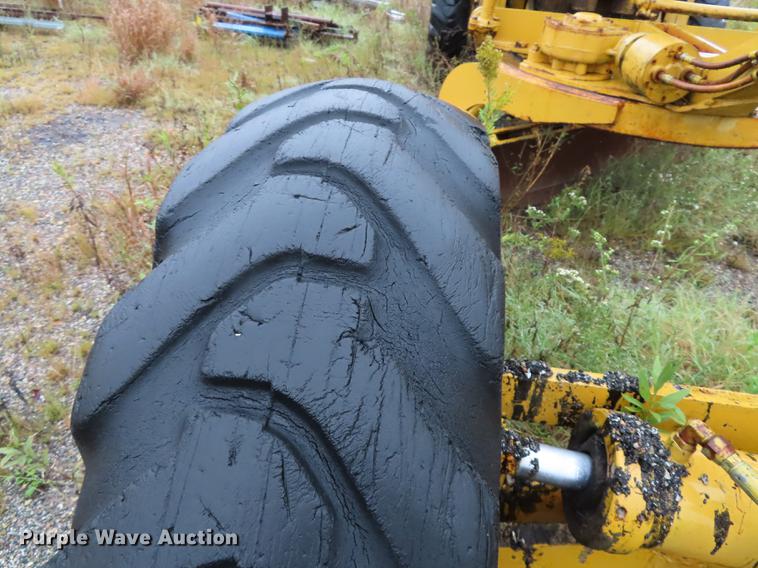 image for item DN9245 1966 Galion 104 Series B rigid frame motor grader