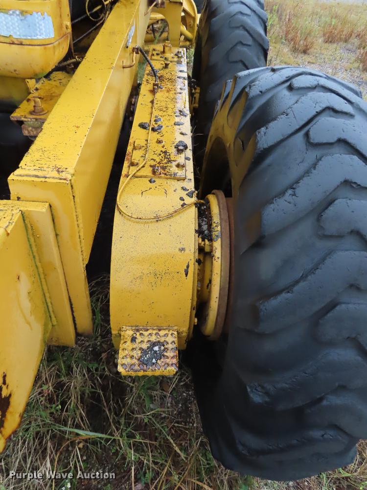 image for item DN9245 1966 Galion 104 Series B rigid frame motor grader
