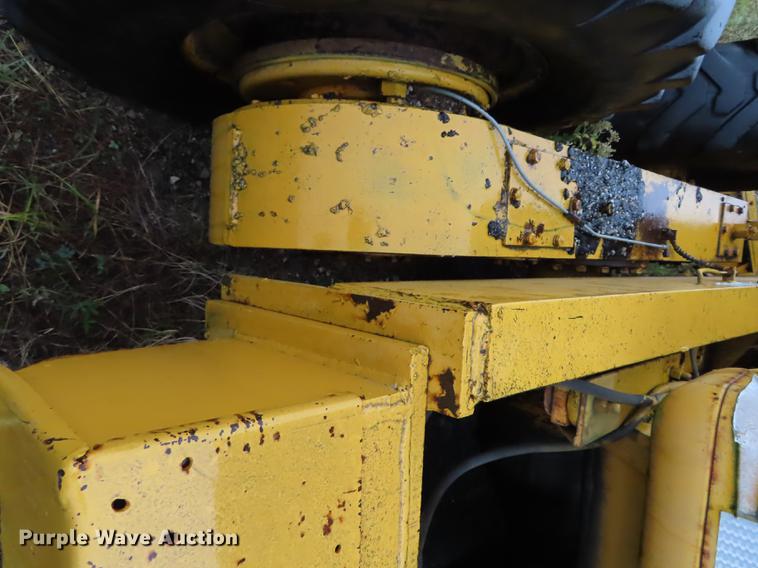 image for item DN9245 1966 Galion 104 Series B rigid frame motor grader