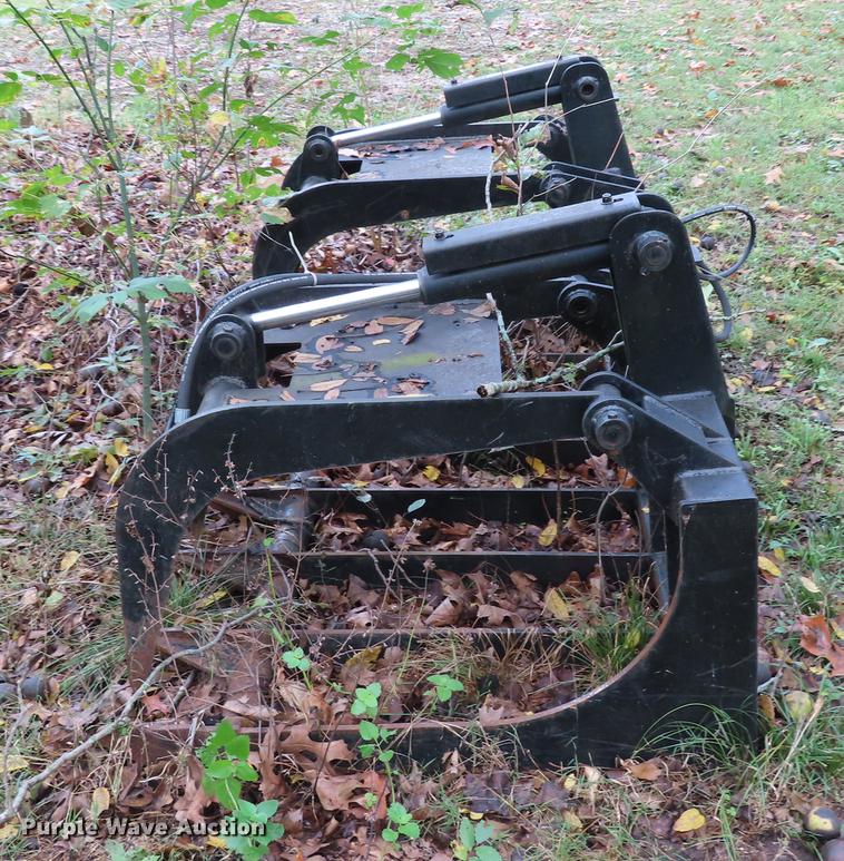 image for item DN9246 76"W root grapple skid steer bucket
