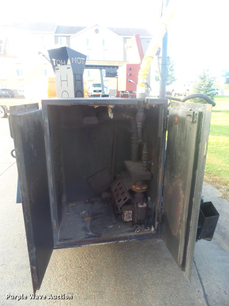 image for item DX9133 1998 Cimline 105D melter applicator