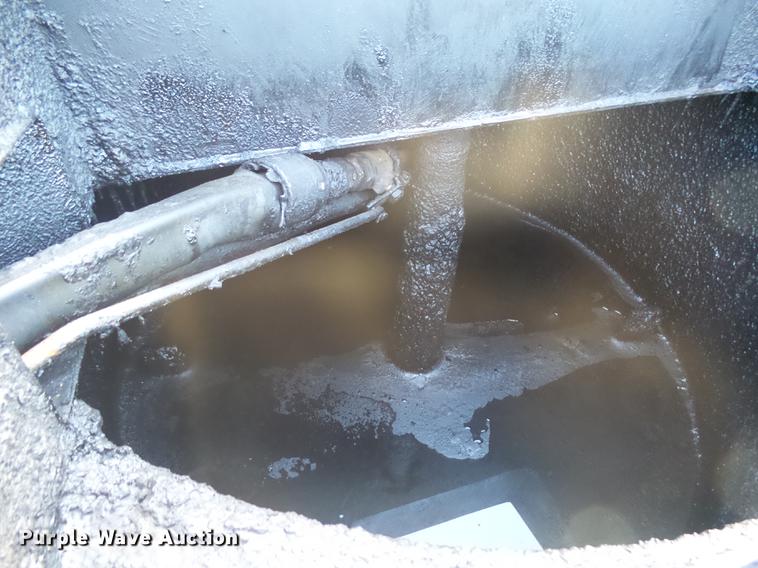 image for item DX9133 1998 Cimline 105D melter applicator