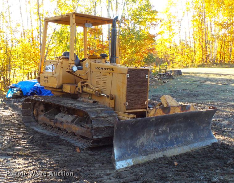 image for item DX9515 Komatsu D31P dozer
