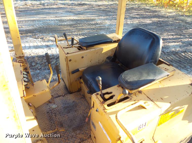 image for item DX9515 Komatsu D31P dozer