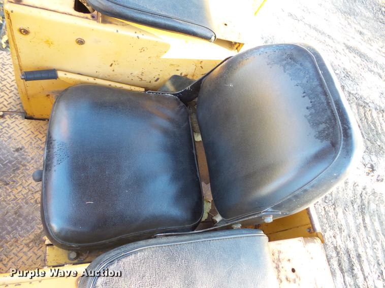 image for item DX9515 Komatsu D31P dozer