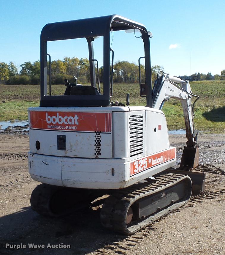 image for item DX9518 1996 Bobcat 325 mini excavator