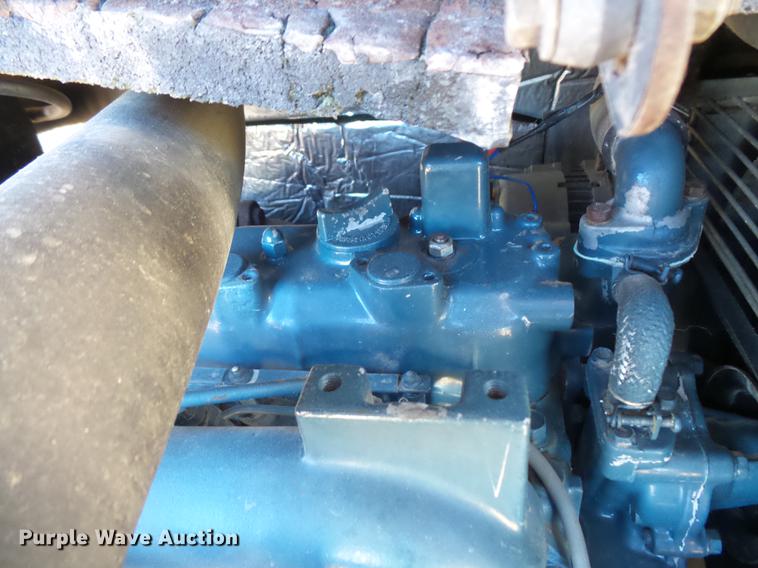 image for item DX9518 1996 Bobcat 325 mini excavator