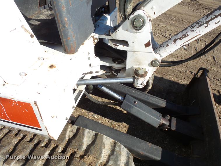 image for item DX9518 1996 Bobcat 325 mini excavator