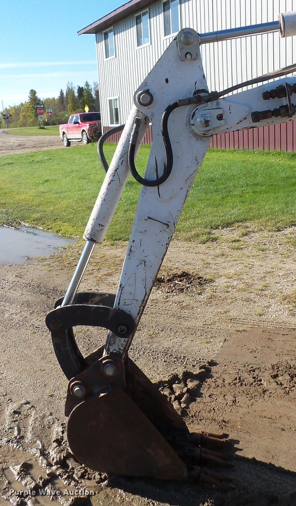 image for item DX9518 1996 Bobcat 325 mini excavator