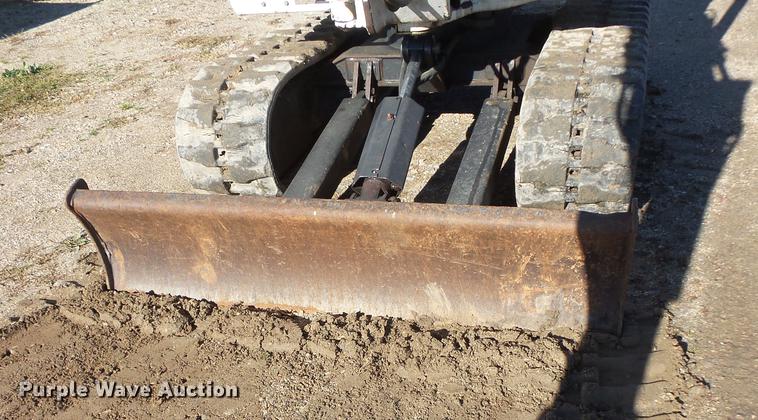 image for item DX9518 1996 Bobcat 325 mini excavator