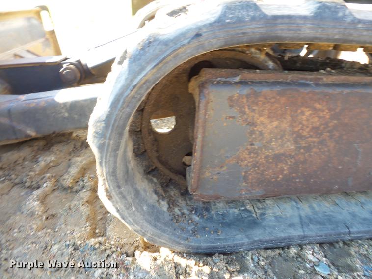 image for item DX9518 1996 Bobcat 325 mini excavator