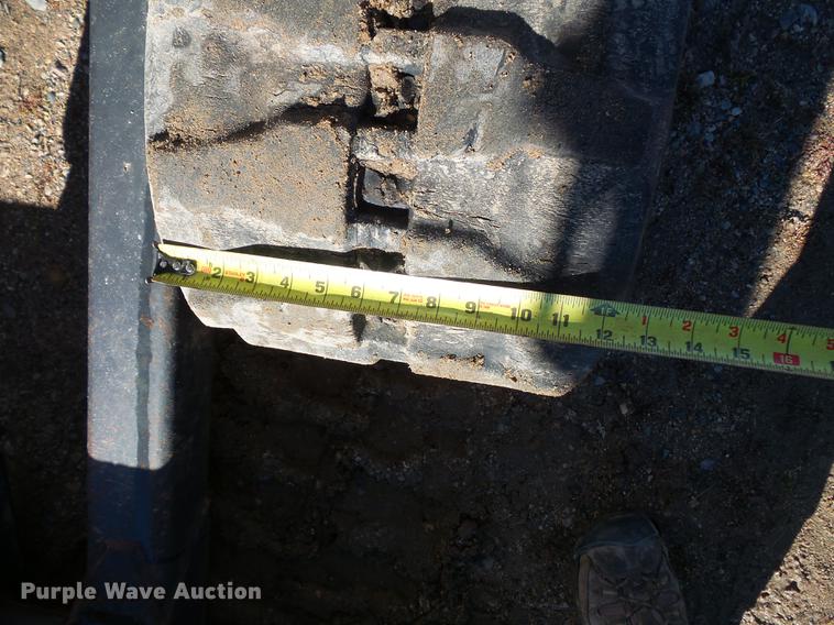 image for item DX9518 1996 Bobcat 325 mini excavator