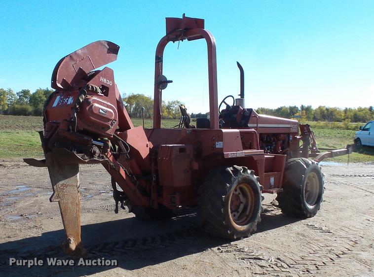 image for item DX9519 1996 Ditch Witch 8020T vibratory cable plow