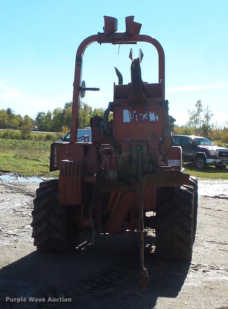image for item DX9519 1996 Ditch Witch 8020T vibratory cable plow