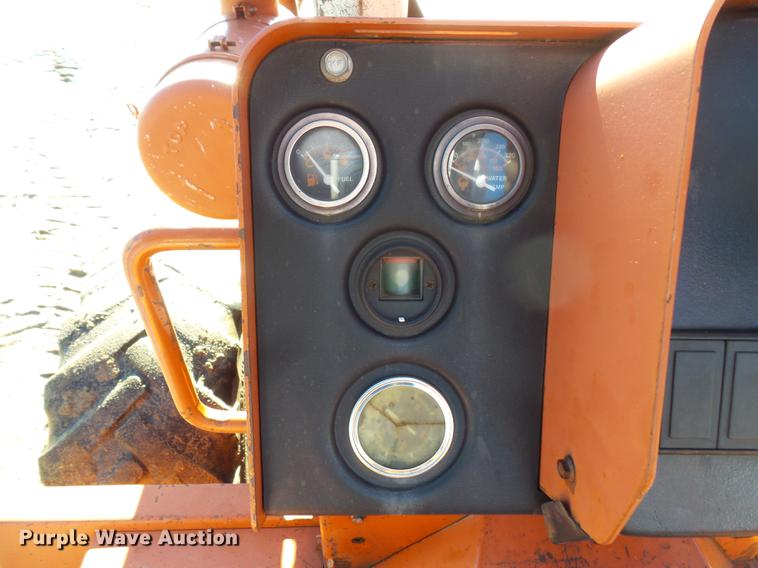 image for item DX9519 1996 Ditch Witch 8020T vibratory cable plow