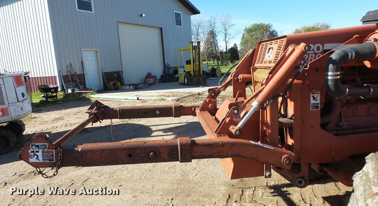 image for item DX9519 1996 Ditch Witch 8020T vibratory cable plow