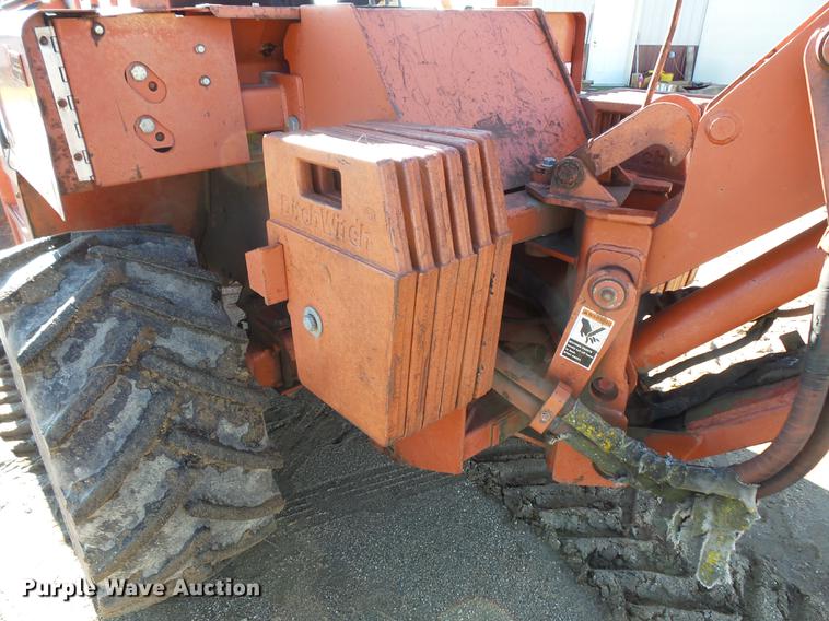 image for item DX9519 1996 Ditch Witch 8020T vibratory cable plow