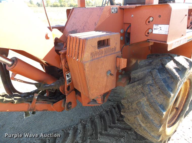 image for item DX9519 1996 Ditch Witch 8020T vibratory cable plow