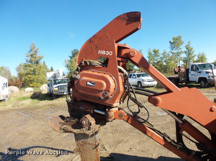 image for item DX9519 1996 Ditch Witch 8020T vibratory cable plow