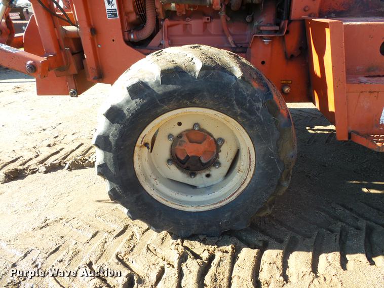 image for item DX9519 1996 Ditch Witch 8020T vibratory cable plow