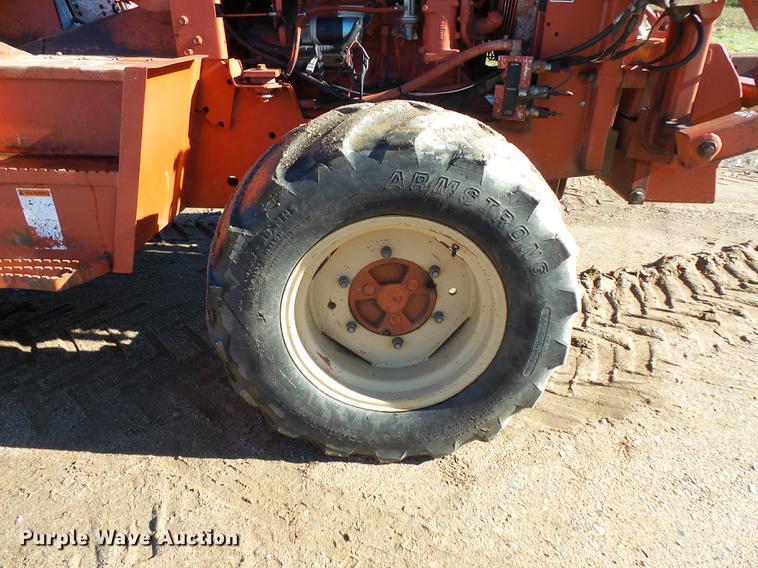 image for item DX9519 1996 Ditch Witch 8020T vibratory cable plow