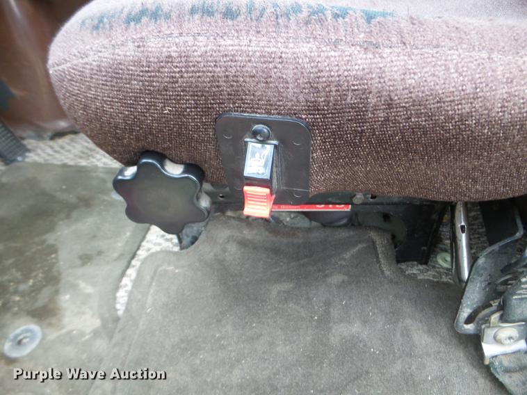 image for item DX9523 1992 Ford L9000 dump truck