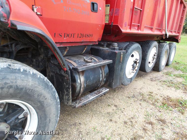 image for item DX9523 1992 Ford L9000 dump truck