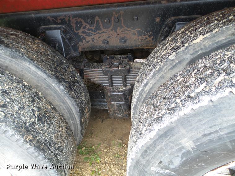 image for item DX9523 1992 Ford L9000 dump truck