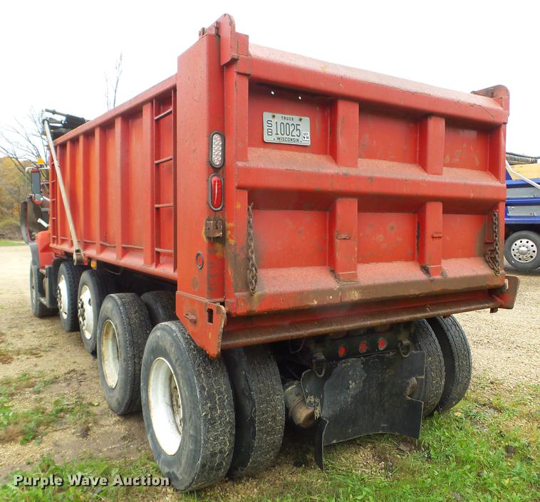 image for item DX9523 1992 Ford L9000 dump truck