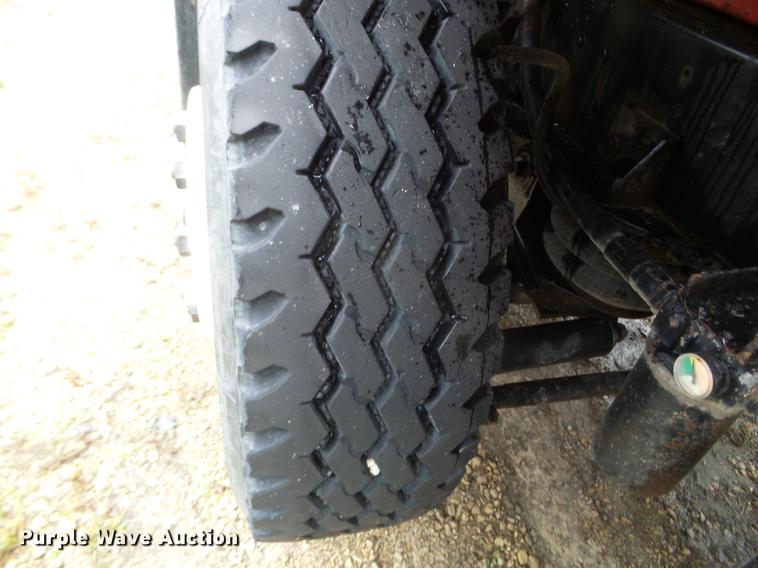 image for item DX9523 1992 Ford L9000 dump truck