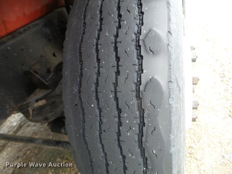 image for item DX9523 1992 Ford L9000 dump truck