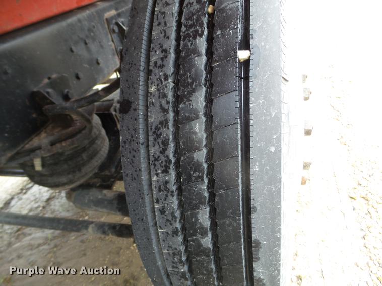 image for item DX9523 1992 Ford L9000 dump truck