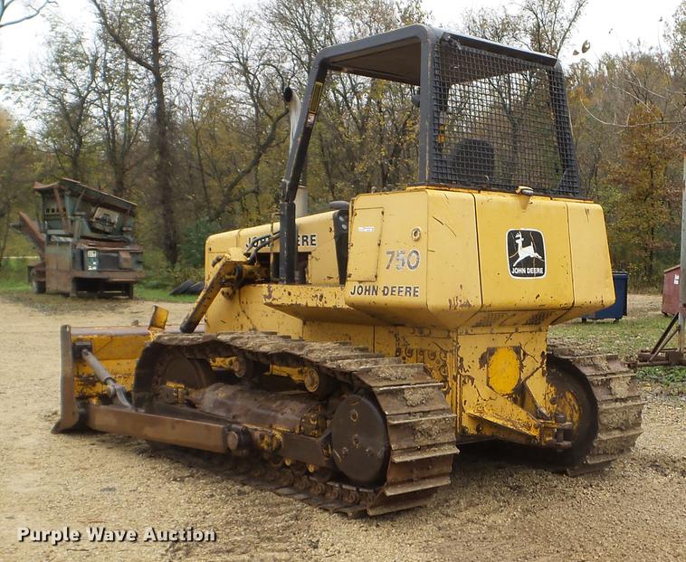 image for item DX9524 1976 John Deere 750 dozer