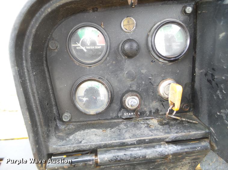 image for item DX9524 1976 John Deere 750 dozer