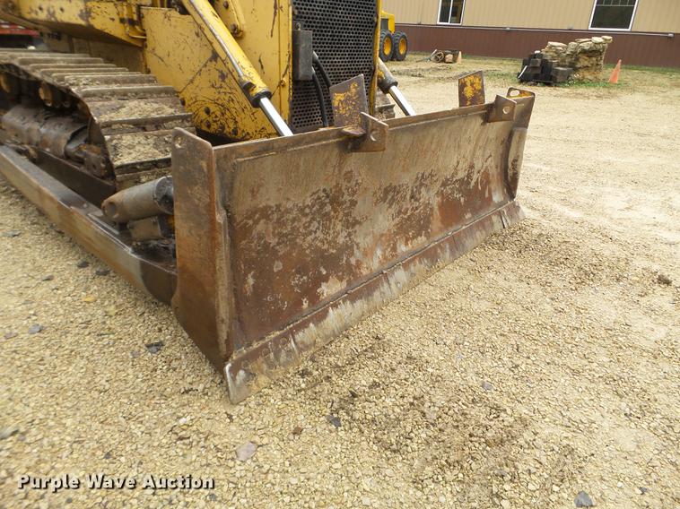 image for item DX9524 1976 John Deere 750 dozer
