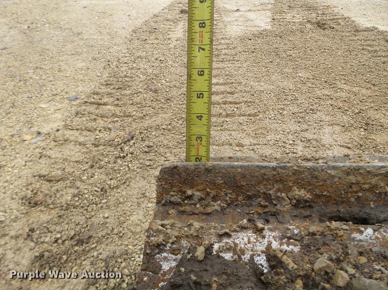 image for item DX9524 1976 John Deere 750 dozer