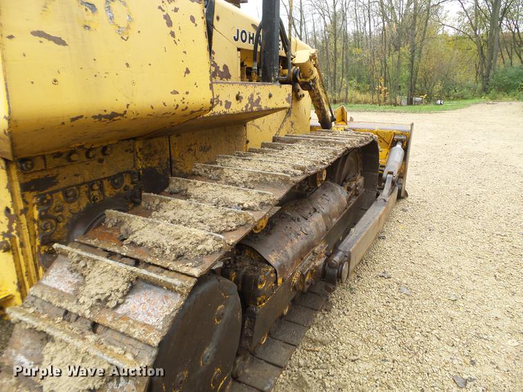 image for item DX9524 1976 John Deere 750 dozer