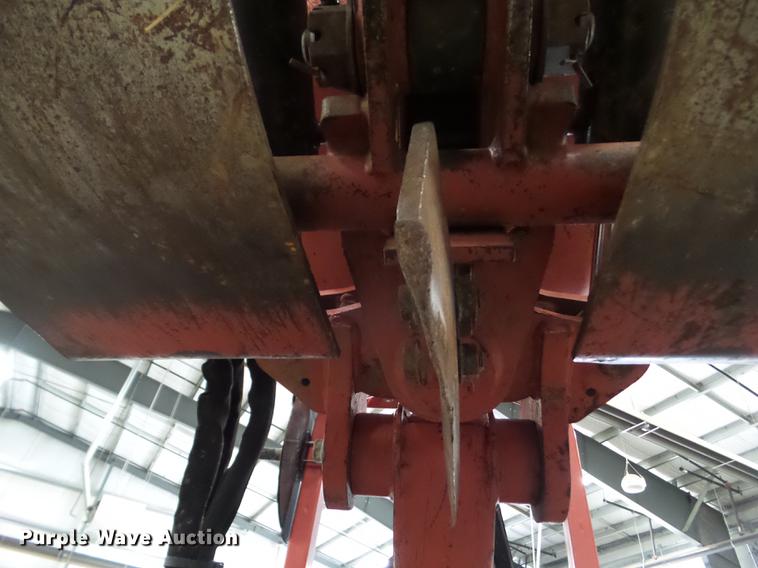 image for item DZ9451 2012 Ditch Witch RT80 Quad cable plow