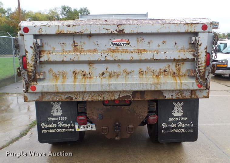 image for item DZ9455 2004 International 4300 dump truck