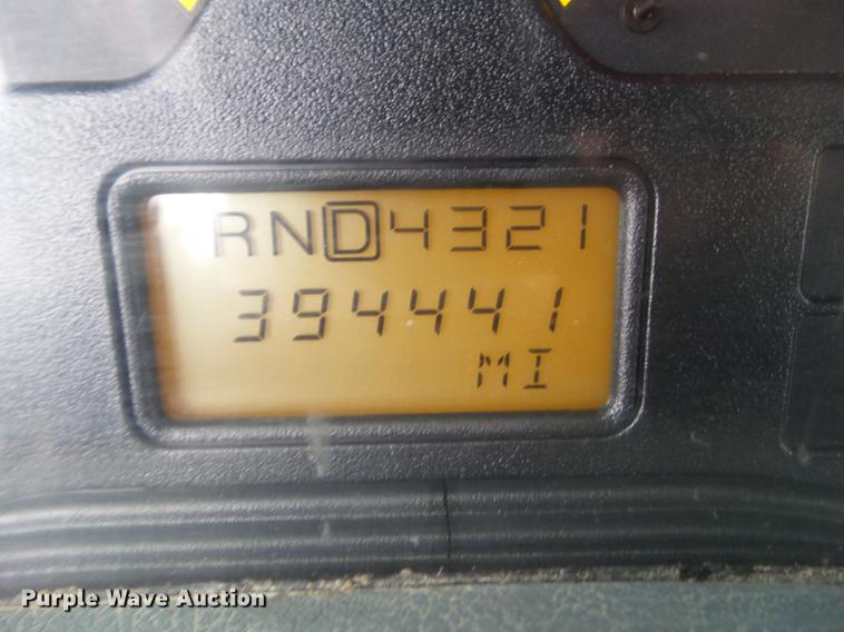 image for item DZ9455 2004 International 4300 dump truck