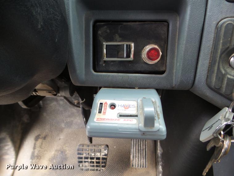 image for item DZ9455 2004 International 4300 dump truck