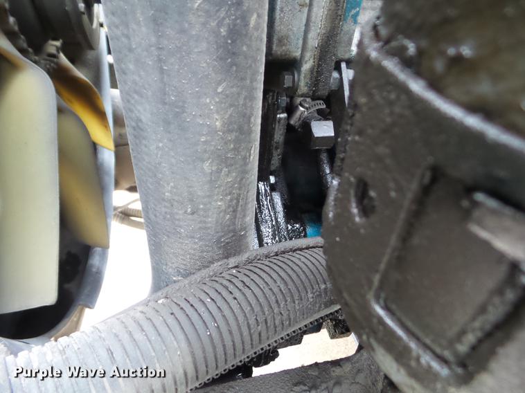 image for item DZ9455 2004 International 4300 dump truck