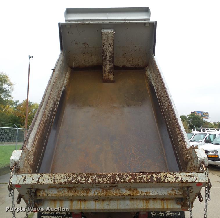 image for item DZ9455 2004 International 4300 dump truck