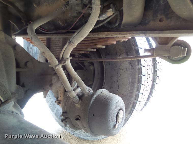 image for item DZ9455 2004 International 4300 dump truck