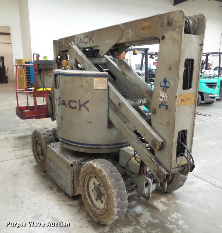 image for item DZ9457 1999 Sky Jack SKJ6 boom lift