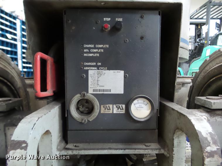 image for item DZ9457 1999 Sky Jack SKJ6 boom lift