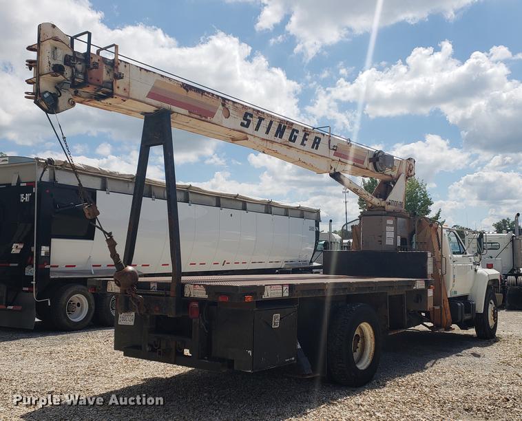 image for item EF9846 1993 Ford F700 crane truck