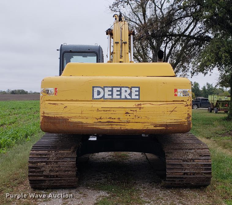 image for item EF9929 2005 John Deere 200C LC excavator
